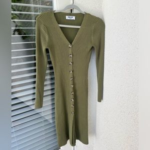 green button up dress